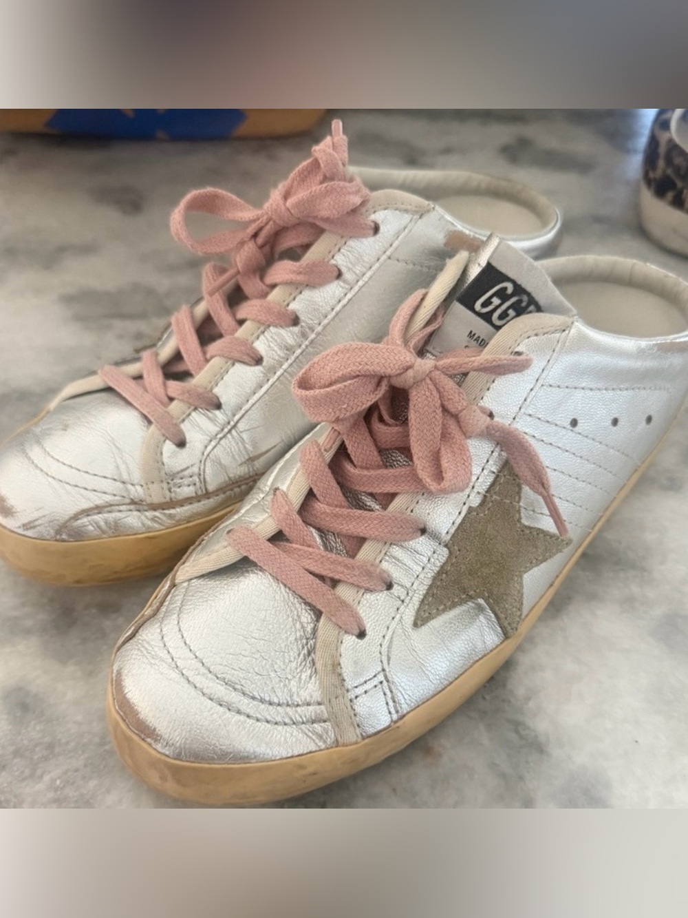 Golden Goose Superstar Silver Low-Top Sneakers with Pink laces. Rare!